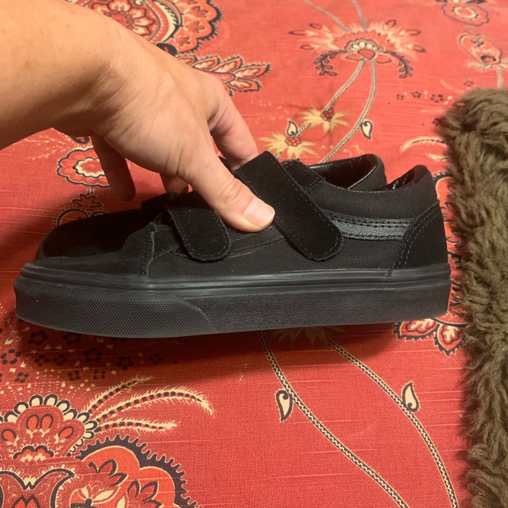 Old Skool Vans black size 2